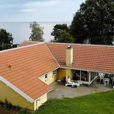 4 Star Holiday Home In Borkop بيت للعطل *